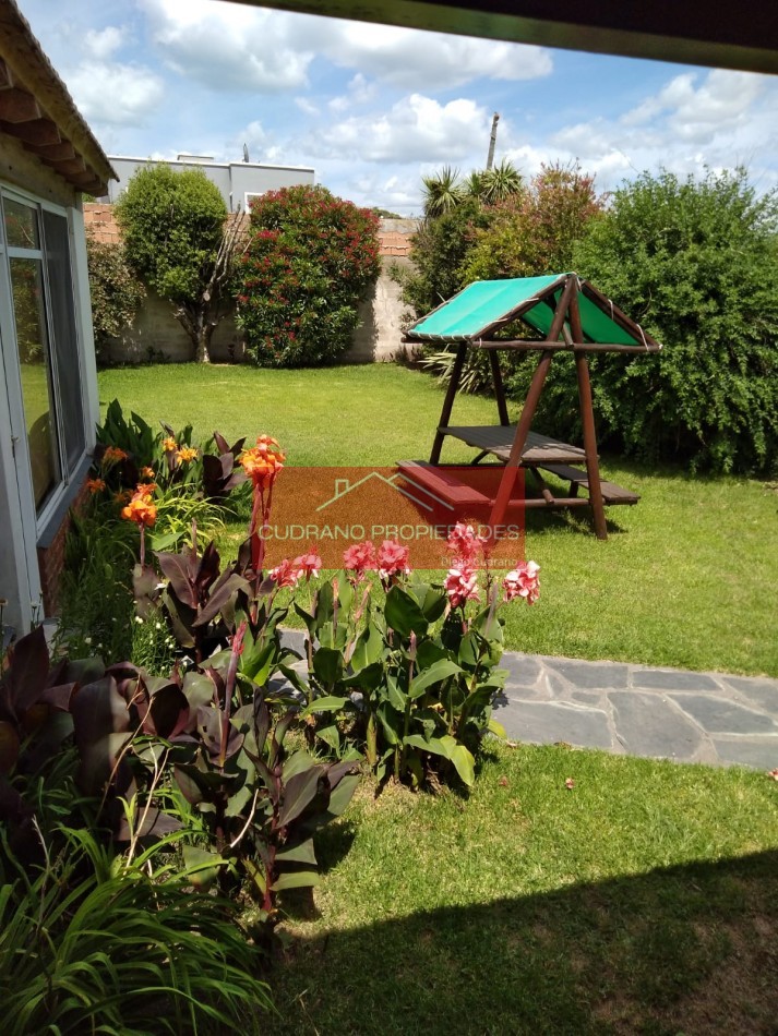 CHALET - 5 AMBIENTES - ZONA V - MIRAMAR