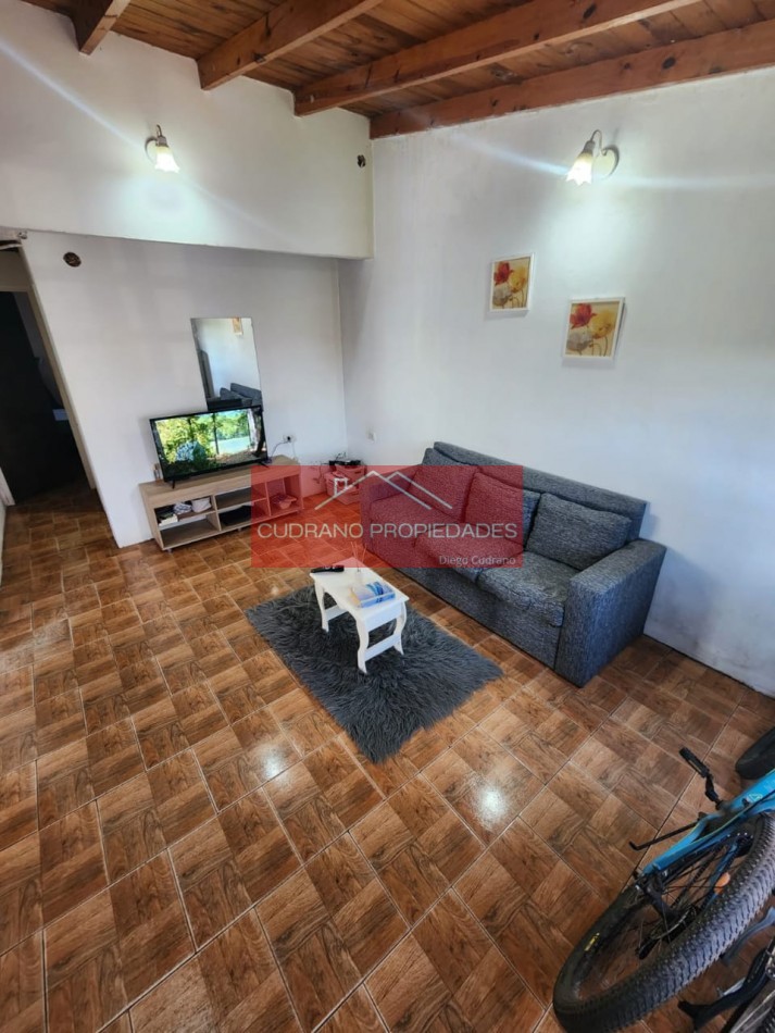 CASA  - 5 AMBIENTES - B. PARQUEMAR - MIRAMAR