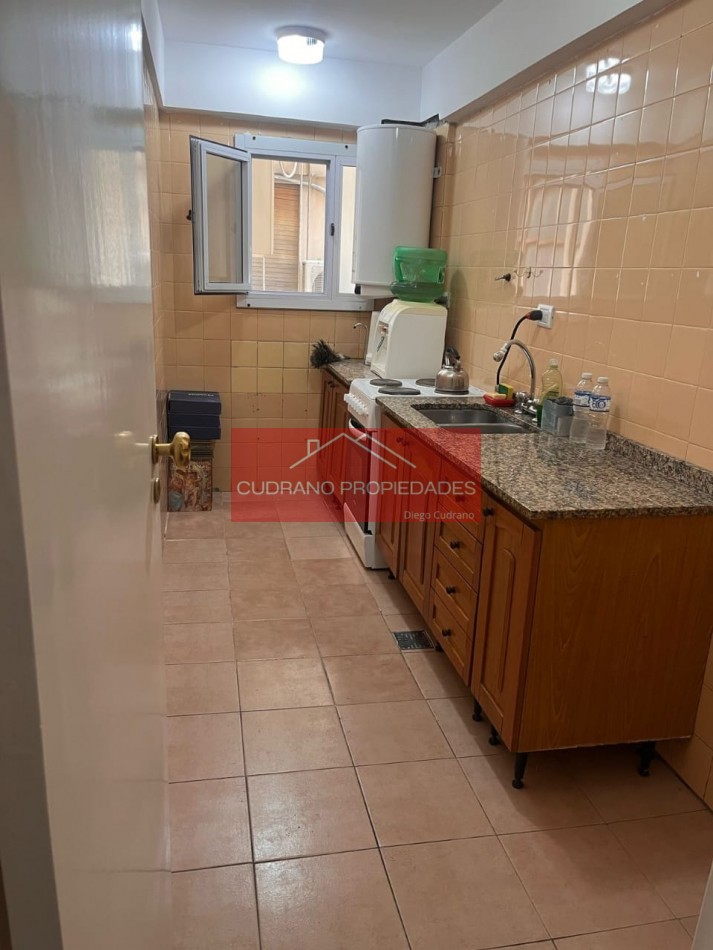 EN VENTA! DOS AMBIENTES - BARRIO DE ONCE - CABA
