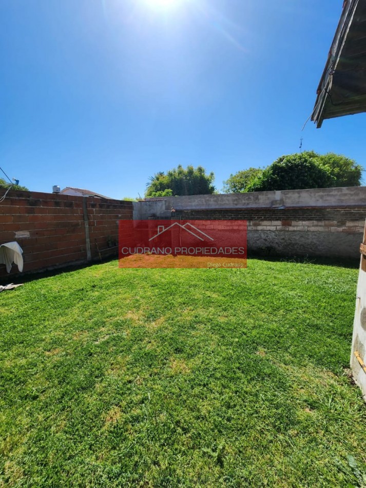 Espacio Sin Limites: 5 Ambientes Solidos para Vivir Todo el Año en Miramar.