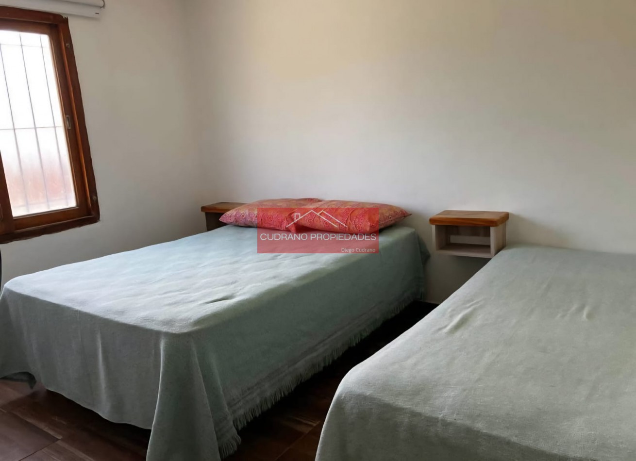 DOS AMBIENTES - 5 PERSONAS - BARRIO PARQUEMAR - MIRAMAR