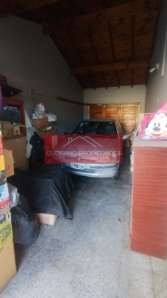 ¡RETASADA! Tu Casa en Miramar: 3 Ambientes con parque en Barrio Las Palmas.