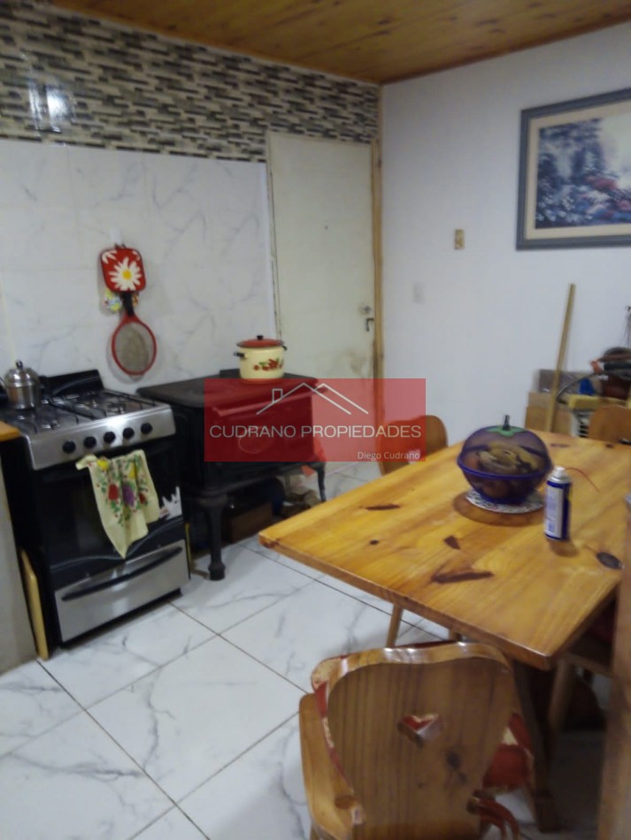 Se Vende Casa con Gran Terreno en Miramar. Oportunidad!