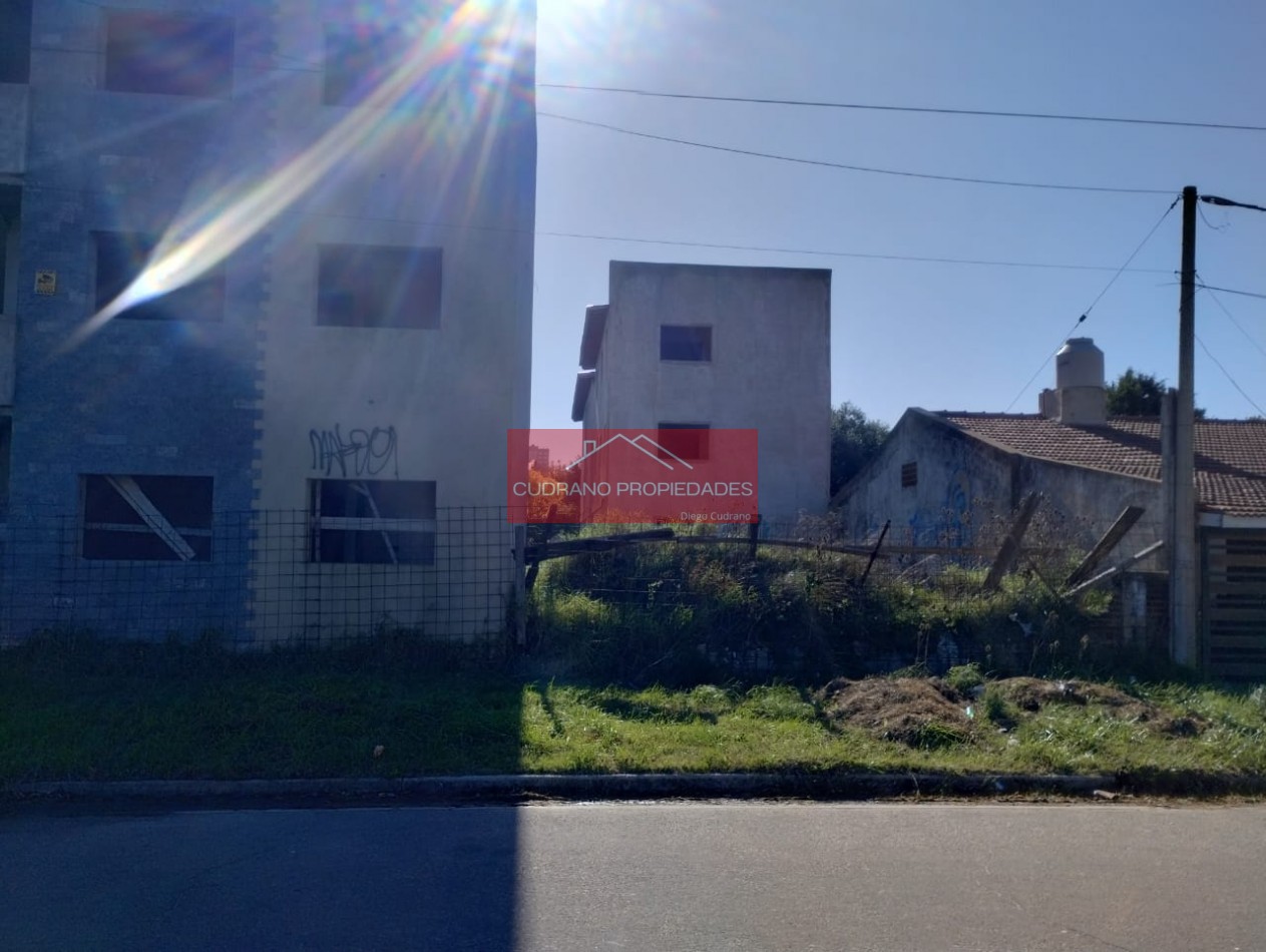 ATENCION INVERSORES!! EN VENTA COMPLEJO 30 UNIDADES - ZONA IV - MIRAMAR