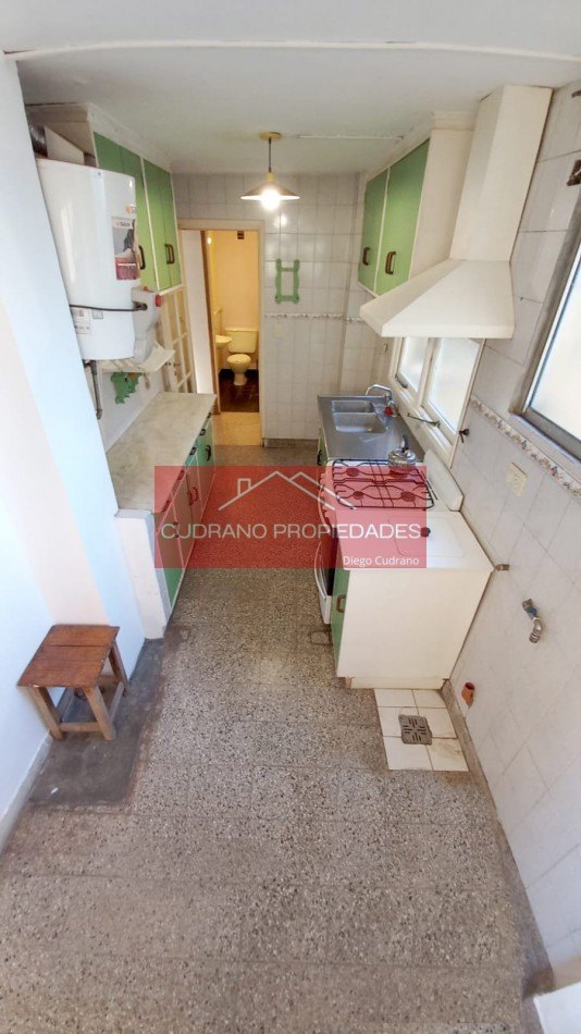 Amplitud y Categoria en Zona I: Un 4 Ambientes Unico a Pasos del Mar.