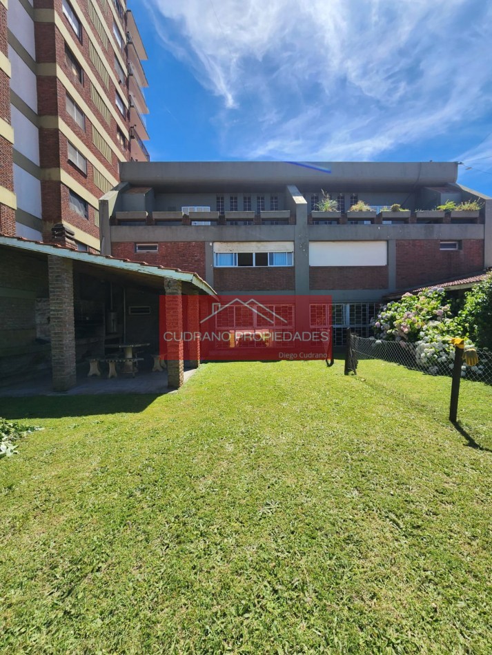 Potencial Sin Limites: Imponente Propiedad de 6 Ambientes en la Mejor Ubicacion Central.