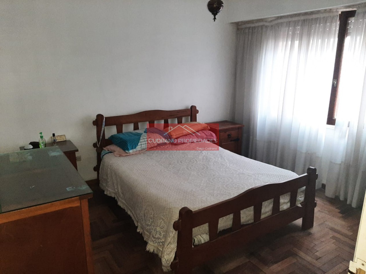 CHALET CON DEPTO - 4 AMBIENTES - ZONA II - MIRAMAR
