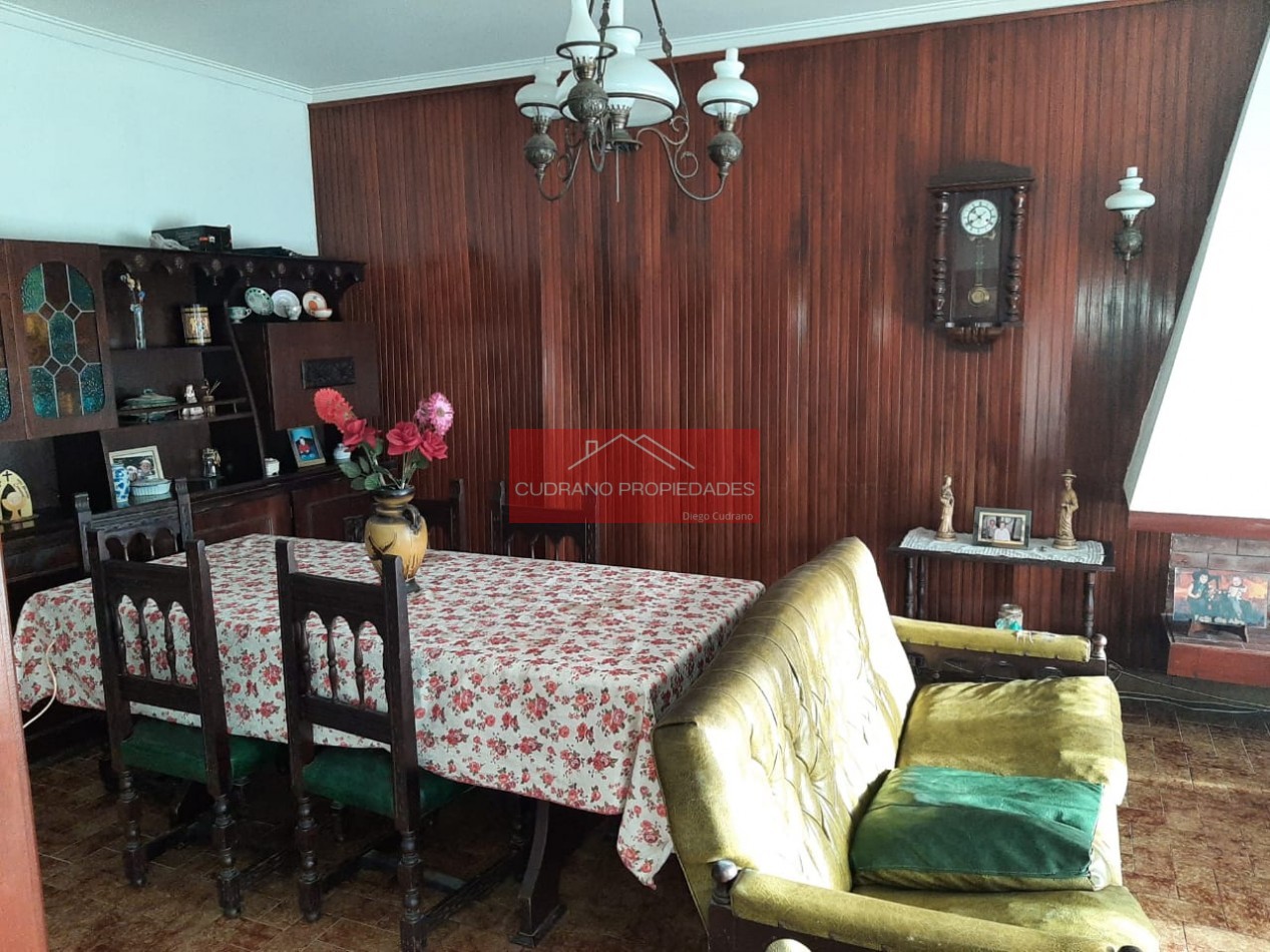 CHALET CON DEPTO - 4 AMBIENTES - ZONA II - MIRAMAR