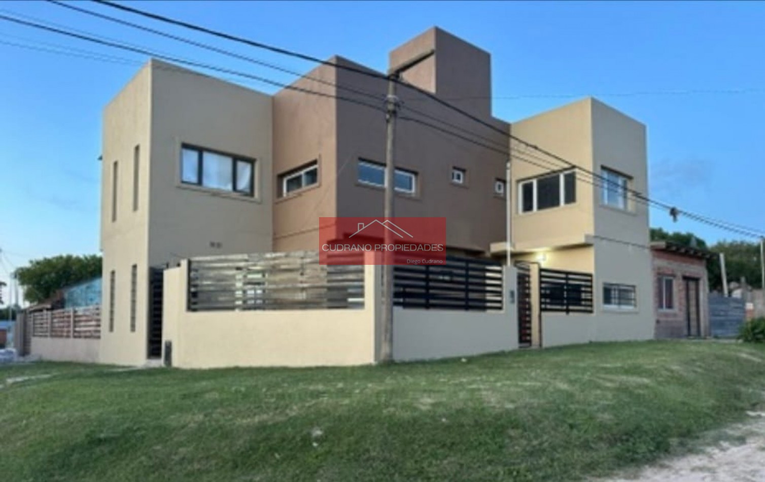 DOS AMBIENTES - 5 PERSONAS - BARRIO PARQUEMAR - MIRAMAR