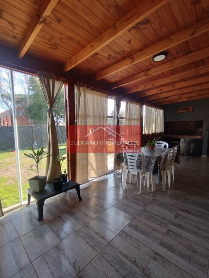 CASA/CHALET - 4 AMBIENTES - PARQUEMAR - MIRAMAR