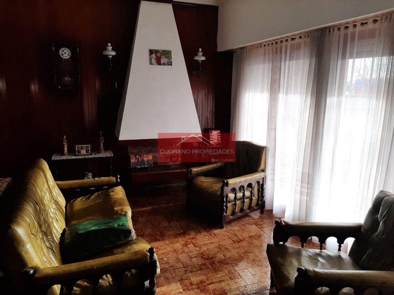 CHALET CON DEPTO - 4 AMBIENTES - ZONA II - MIRAMAR