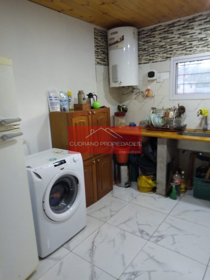 Se Vende Casa con Gran Terreno en Miramar. Oportunidad!