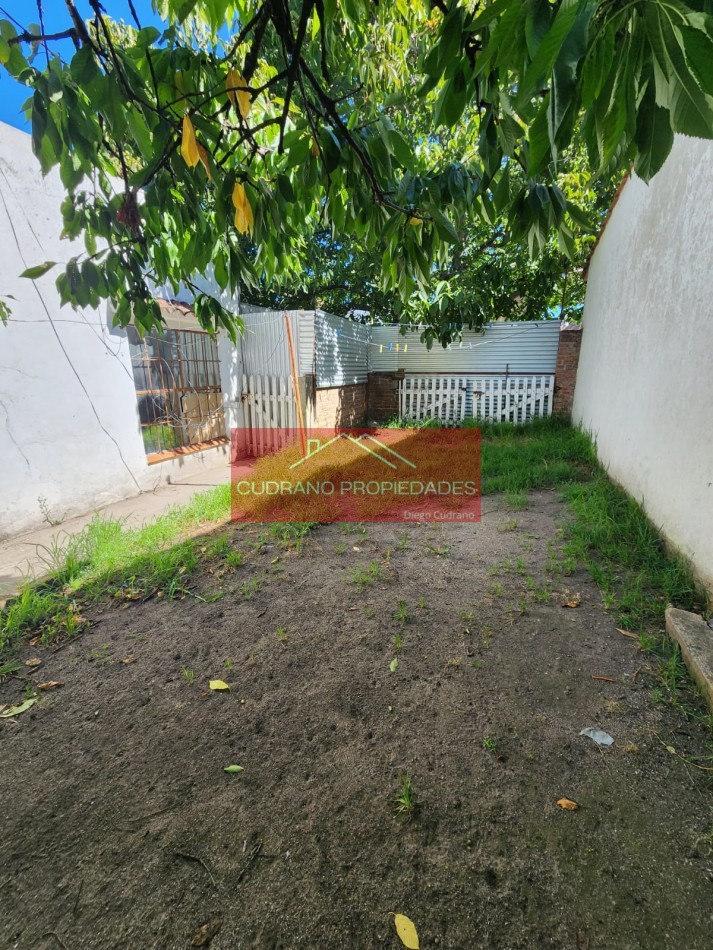CASA A RECICLAR - 4 AMBIENTES - BARRIO OESTE - MIRAMAR