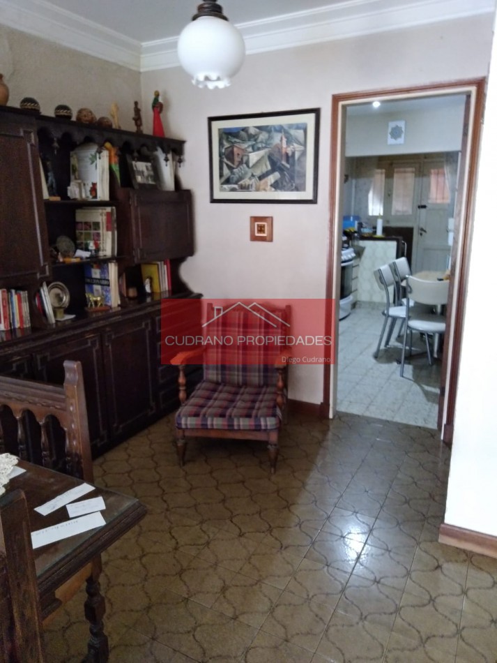 CHALET - 5 AMBIENTES - ZONA V - MIRAMAR