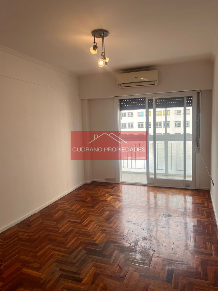 EN VENTA! DOS AMBIENTES - BARRIO DE ONCE - CABA