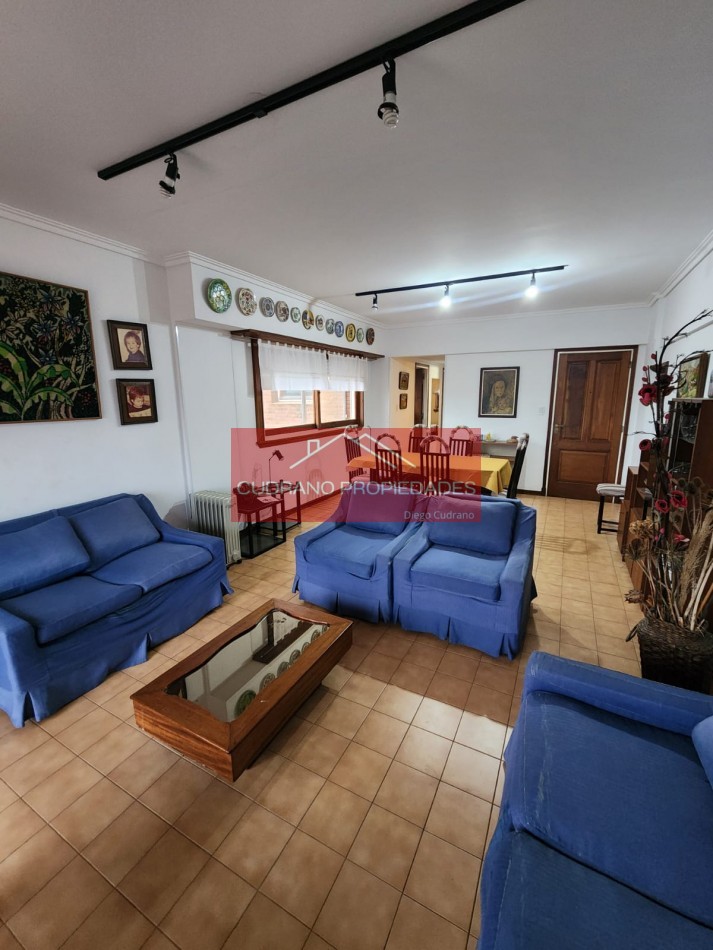 EDIF. CHAPELCO - SEMIPISO CON COCHERA - ZONA IV - MIRAMAR