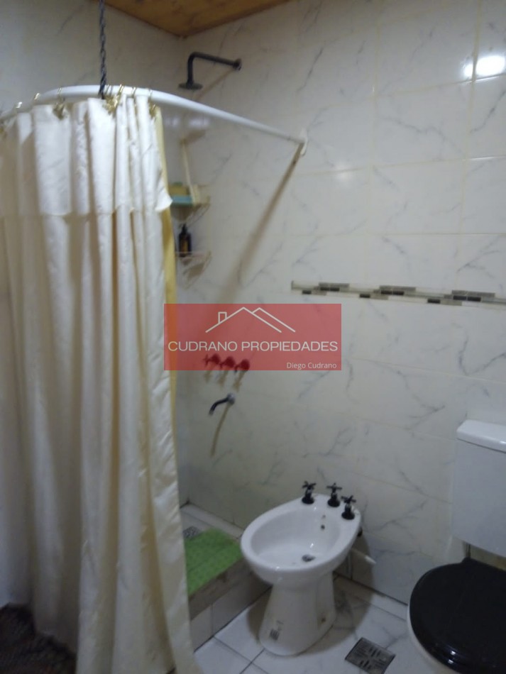 Se Vende Casa con Gran Terreno en Miramar. Oportunidad!