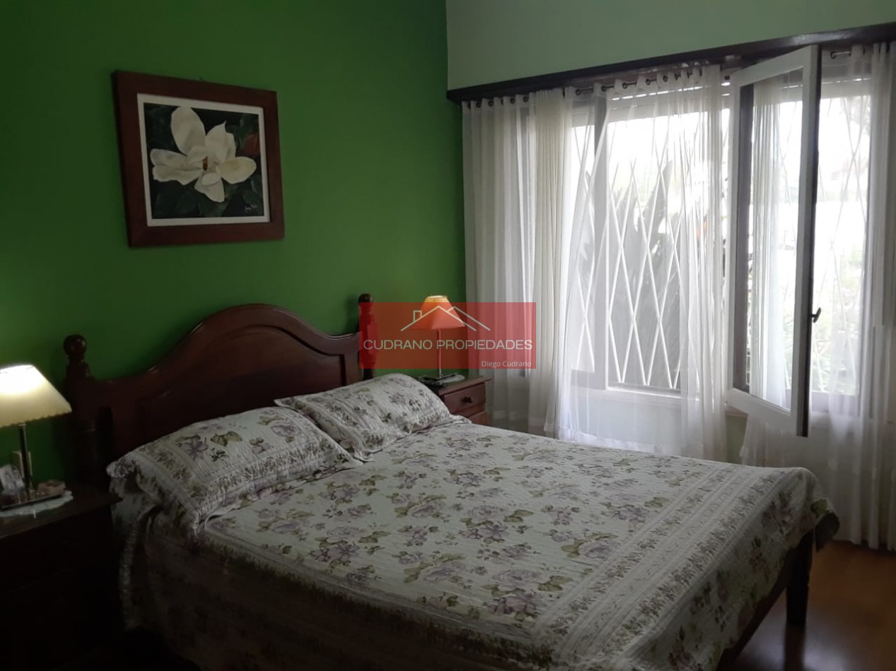 CHALET - 4 AMBIENTES - ZONA III - MIRAMAR