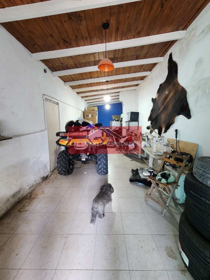 El Espacio que Necesitas: Casa de 4 Ambientes con Quincho y Taller en un Terreno Excepcional.
