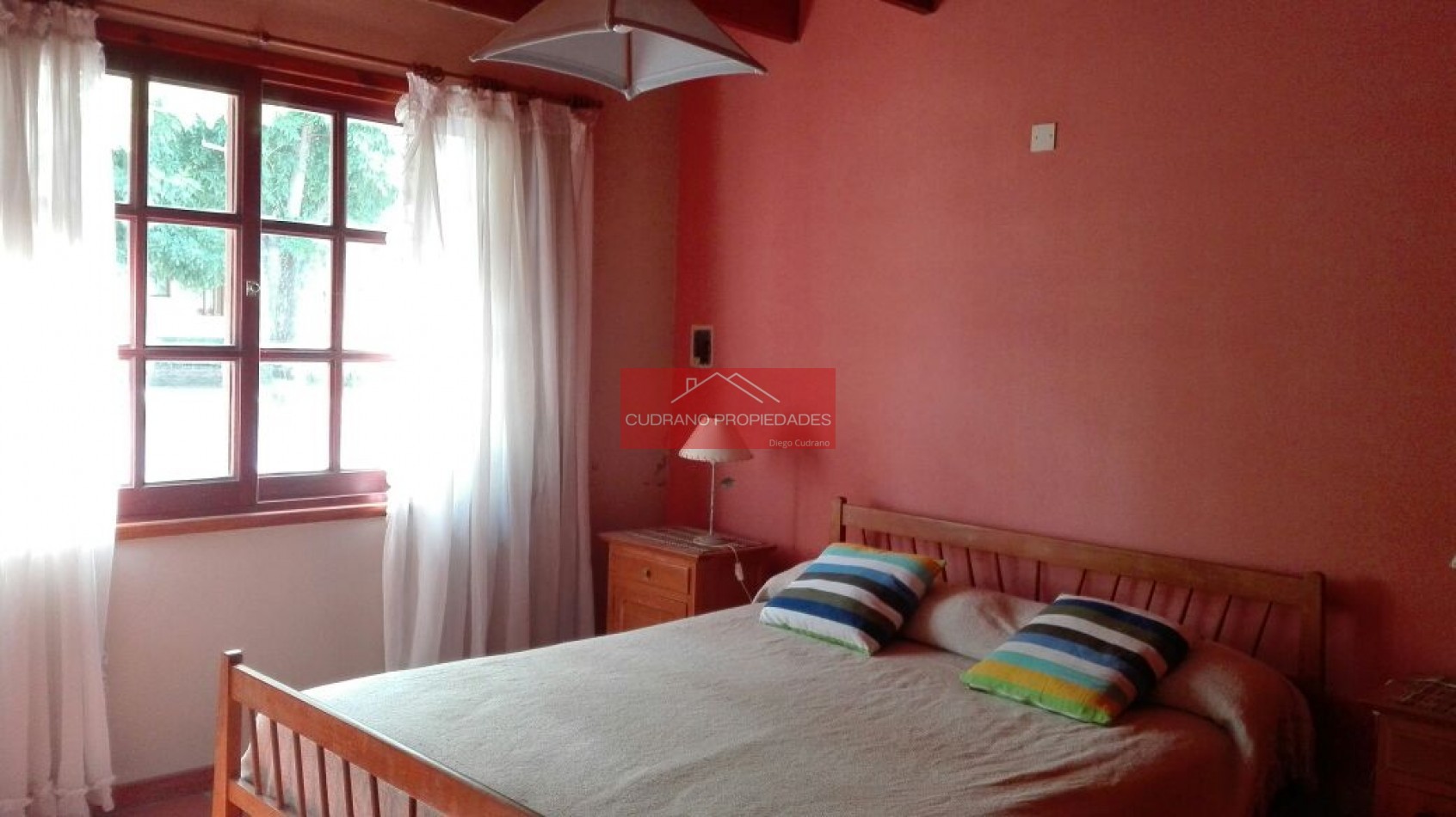 Nuevo Ingreso! Chalet en Venta Amueblado en Miramar