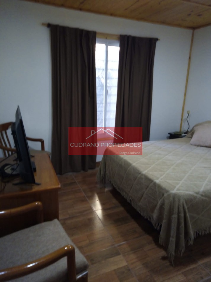 Se Vende Casa con Gran Terreno en Miramar. Oportunidad!