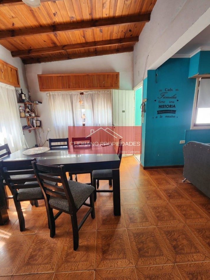 El Espacio que Necesitas: Casa de 4 Ambientes con Quincho y Taller en un Terreno Excepcional.