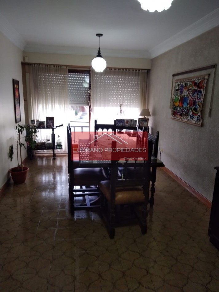 CHALET - 5 AMBIENTES - ZONA V - MIRAMAR