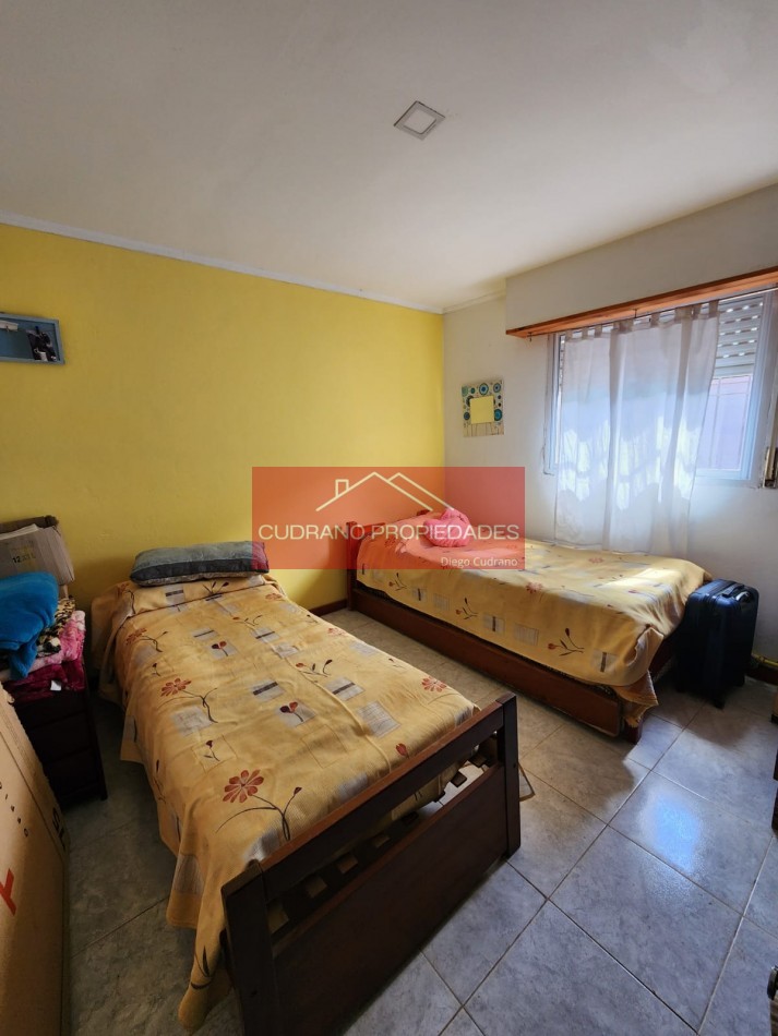El Espacio que Necesitas: Casa de 4 Ambientes con Quincho y Taller en un Terreno Excepcional.