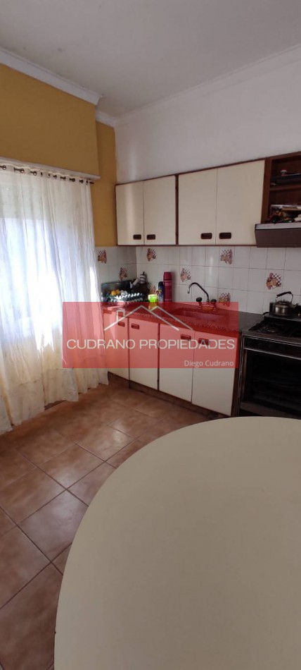 CHALET CON DEPTO - 4 AMBIENTES - ZONA II - MIRAMAR