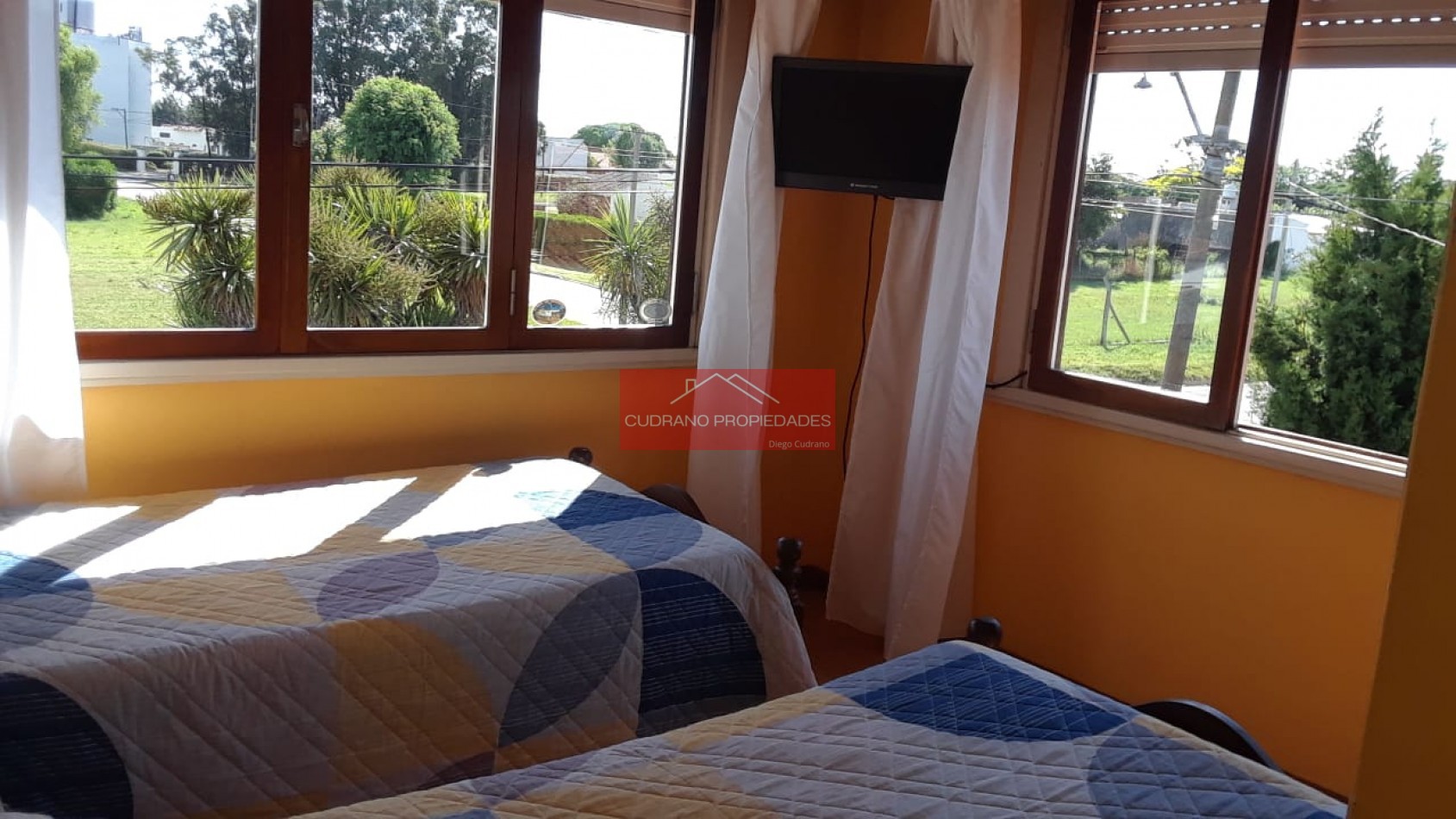 CHALET - 4 AMBIENTES - ZONA III - MIRAMAR