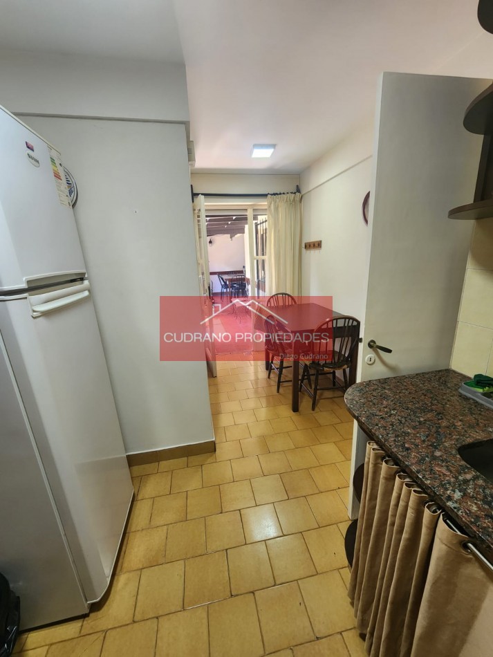 Vivi Miramar con Todo el Confort: Chalet de 4 Ambientes en la Mejor Ubicacion Residencial.