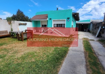 El Espacio que Necesitas: Casa de 4 Ambientes con Quincho y Taller en un Terreno Excepcional.