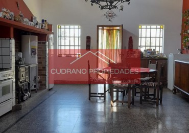 CASA - 4 AMBIENTES - 7 PERSONAS - ZONA TODO EL AÑO - MIRAMAR