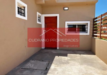 MONOAMBIENTE - 4 PERSONAS - BARRIO PARQUEMAR - MIRAMAR